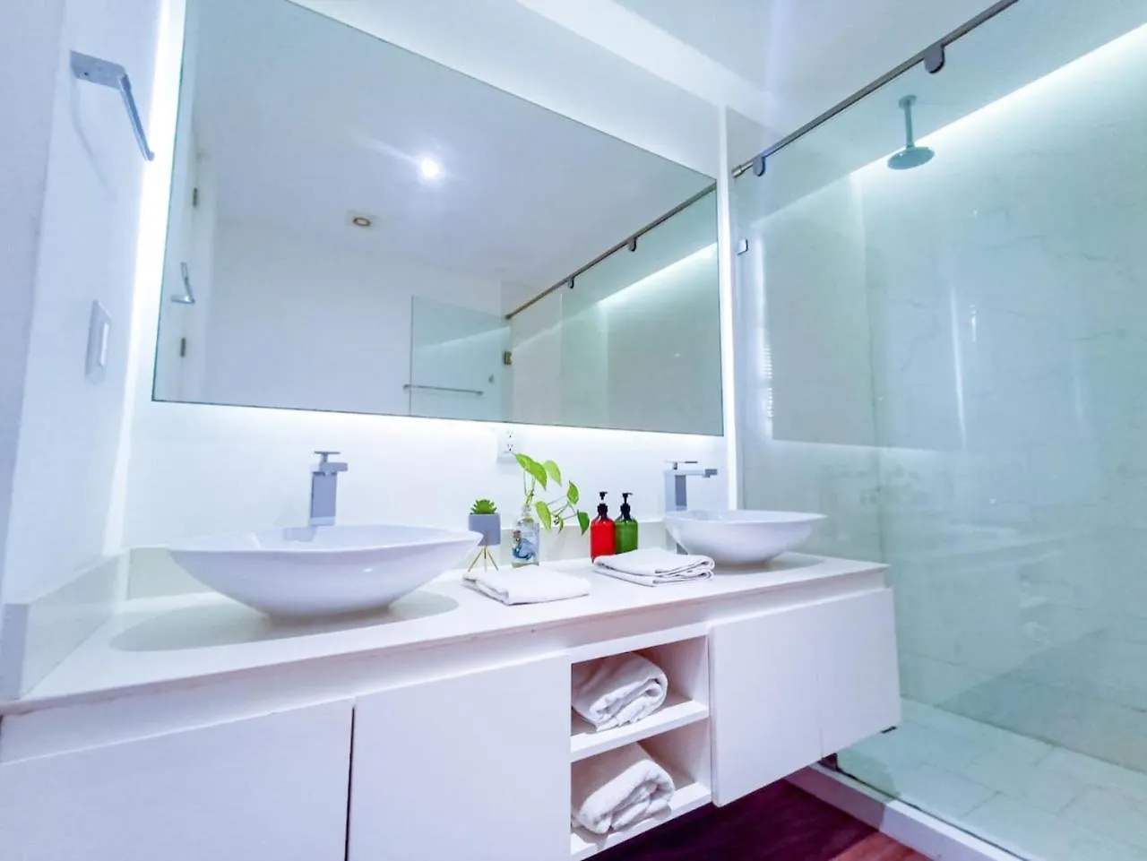 Wide Studio With Sunny Balcony Pool Gym Steps 2 Beach Playa del Carmen Mexico