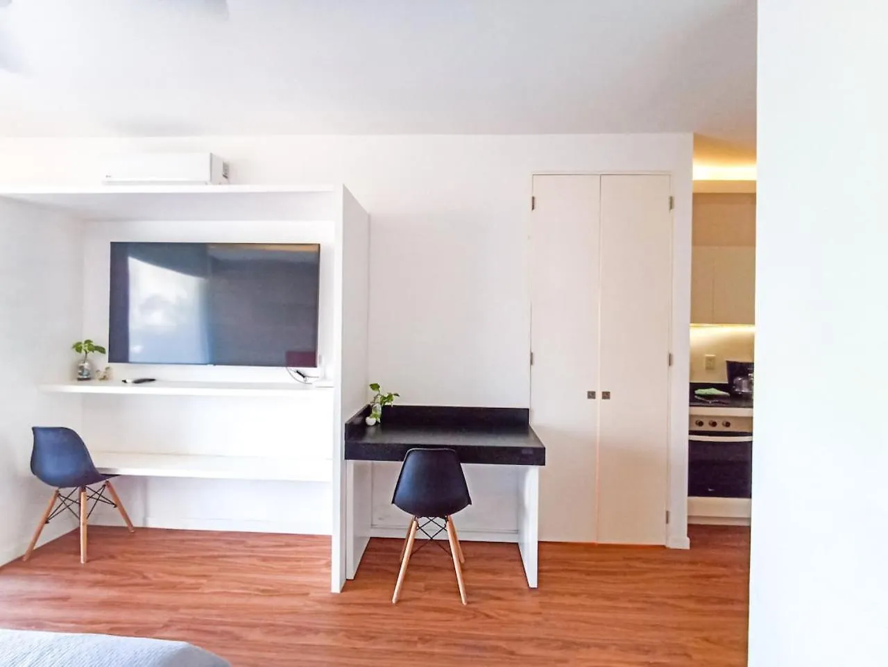 Apartment Wide Studio With Sunny Balcony Pool Gym Steps 2 Beach Playa del Carmen